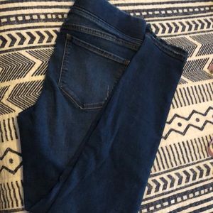 Old navy pull on rockstar jeans